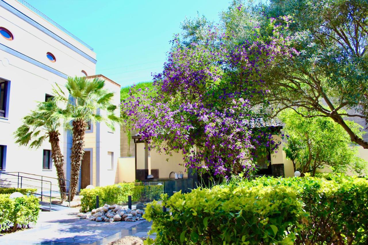Boutique Hotel Palazzo Donna Iulia Pozzuoli Exterior foto