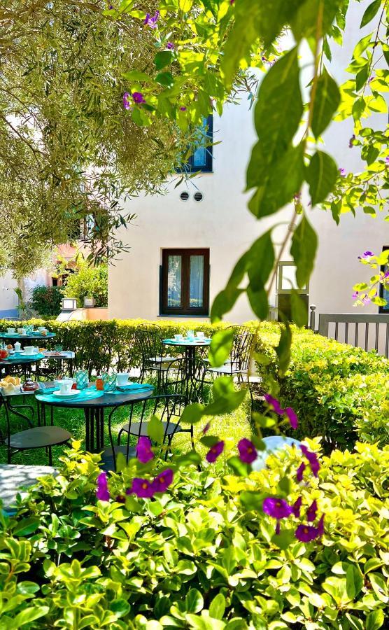 Boutique Hotel Palazzo Donna Iulia Pozzuoli Exterior foto