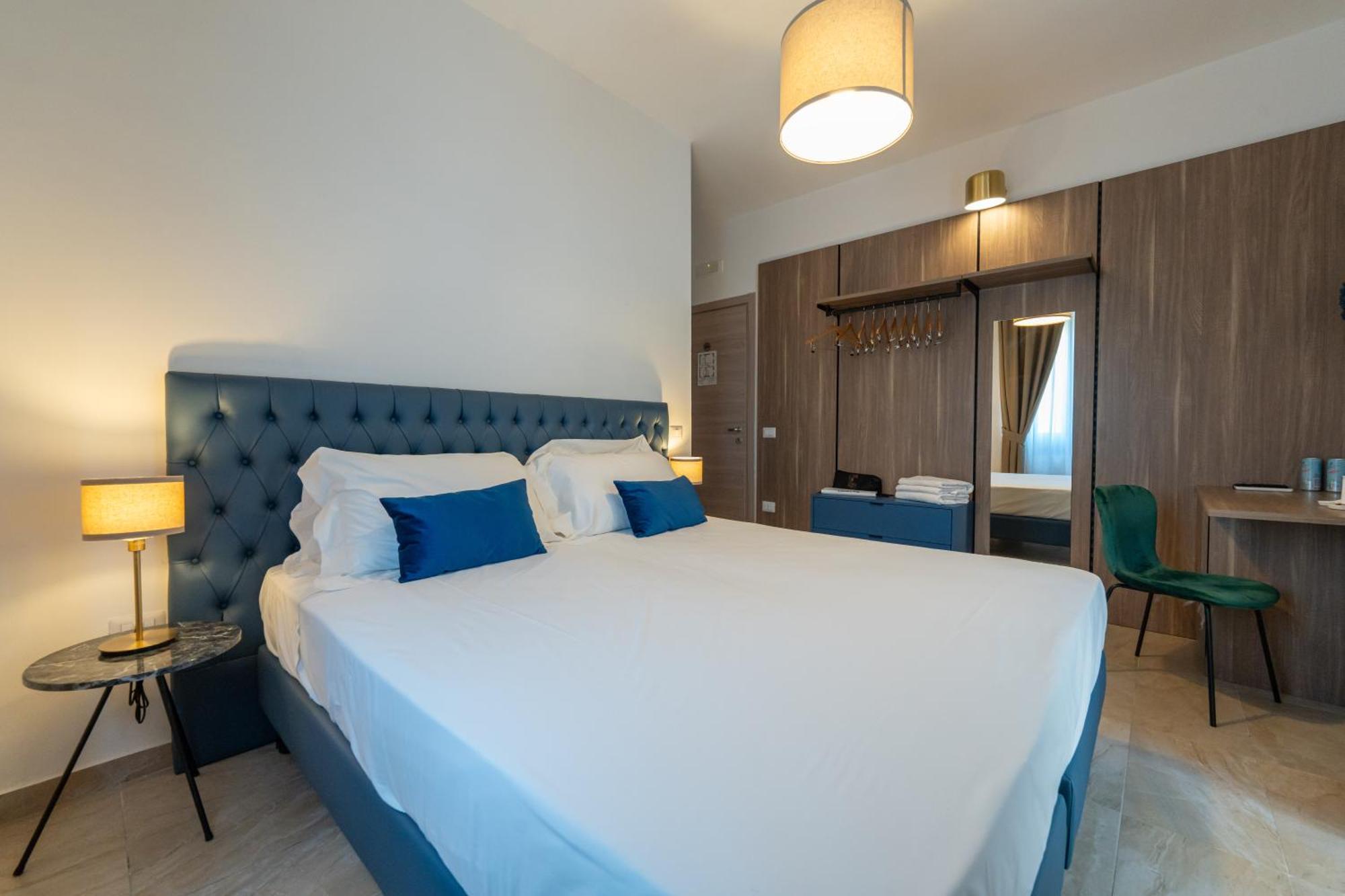 Boutique Hotel Palazzo Donna Iulia Pozzuoli Exterior foto