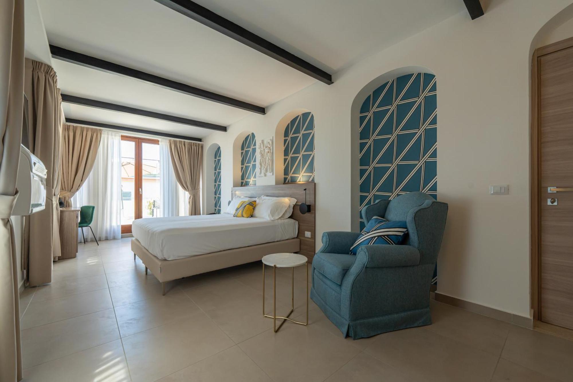 Boutique Hotel Palazzo Donna Iulia Pozzuoli Exterior foto