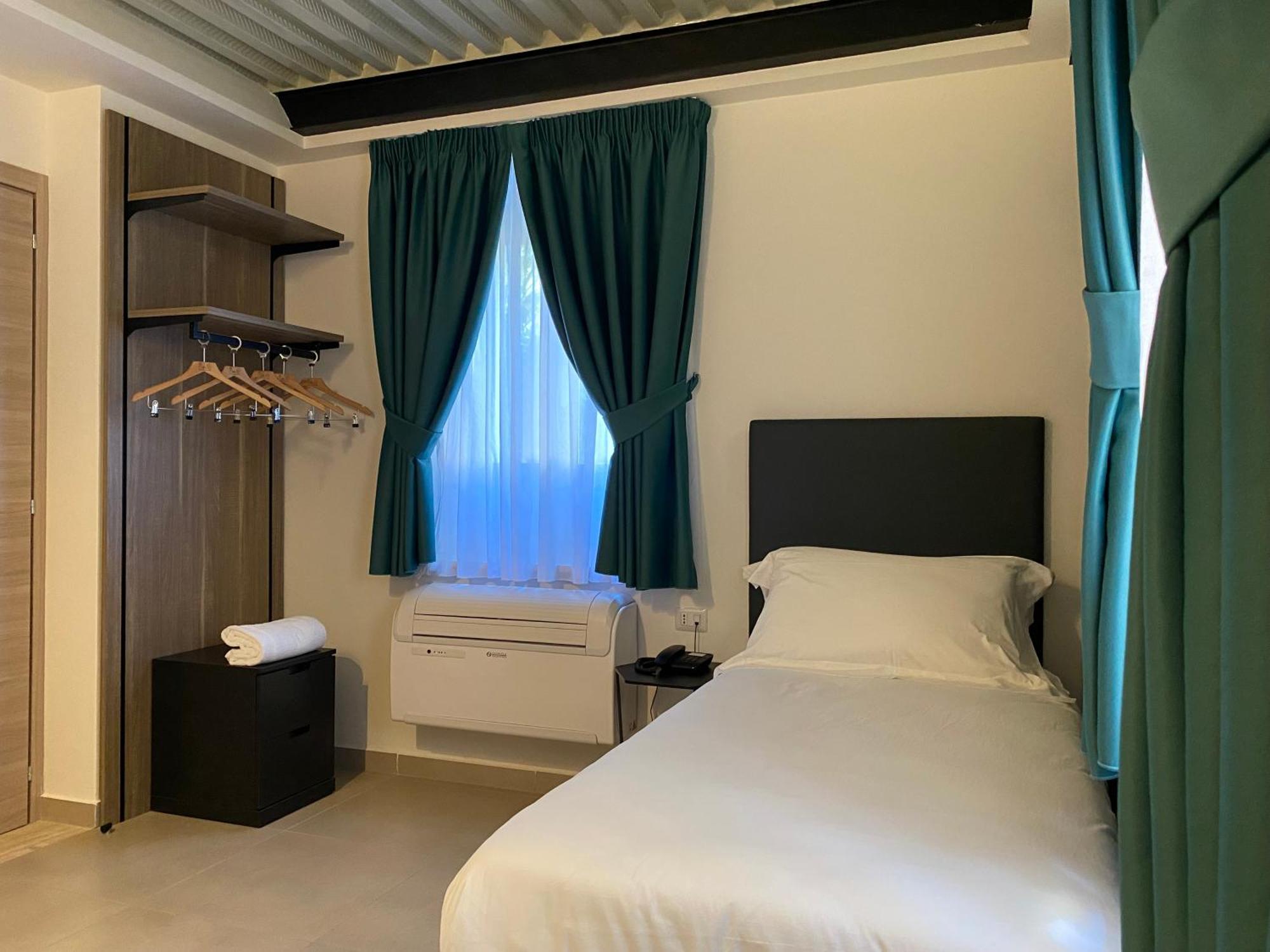 Boutique Hotel Palazzo Donna Iulia Pozzuoli Exterior foto