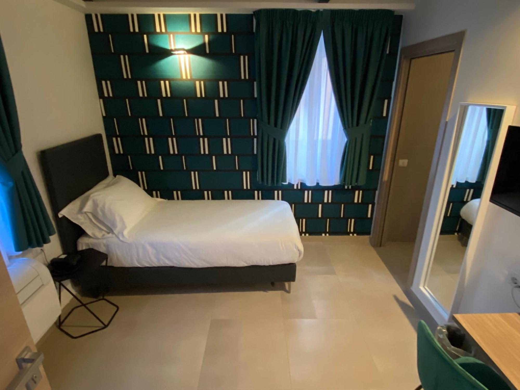 Boutique Hotel Palazzo Donna Iulia Pozzuoli Exterior foto