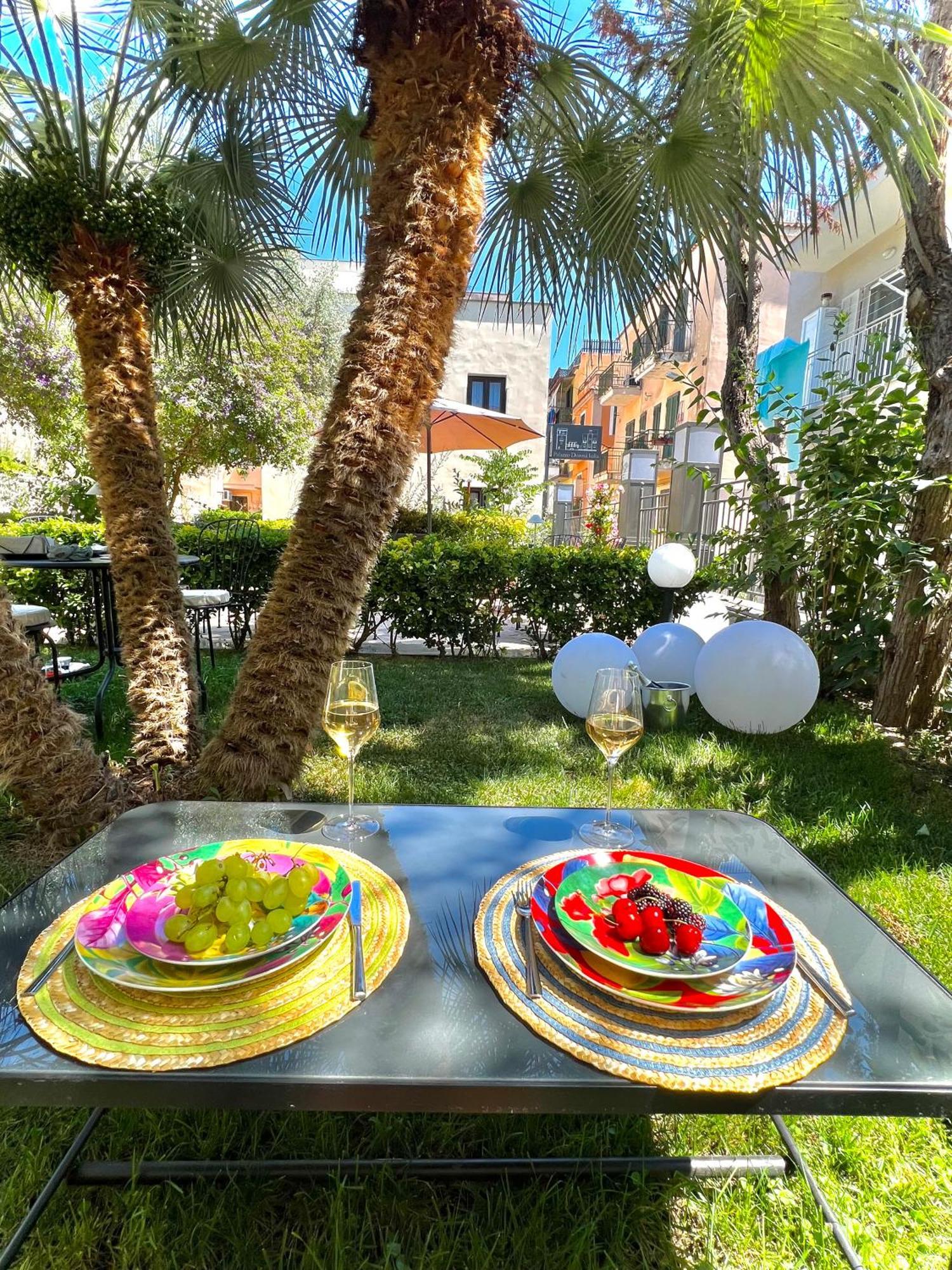 Boutique Hotel Palazzo Donna Iulia Pozzuoli Exterior foto